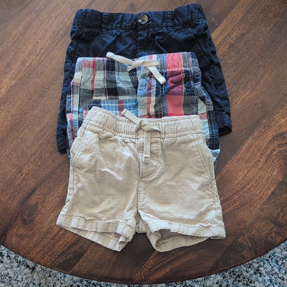 Baby Boy 12-18 Mos Assorted Shorts Bundle - Gap & H&M